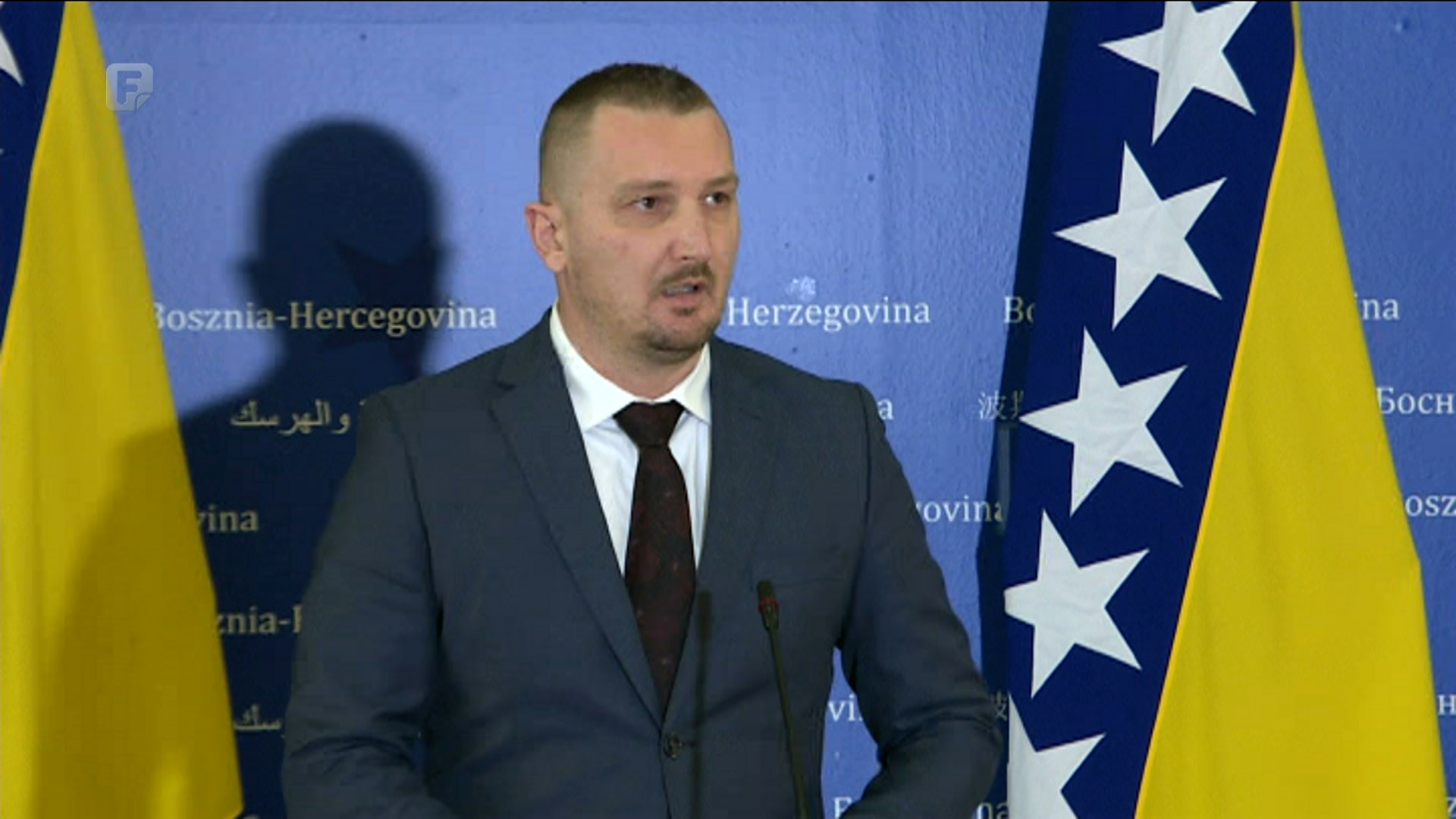 16 zastupnika državnog parlamenta traži smjenu Josipa Grubeše